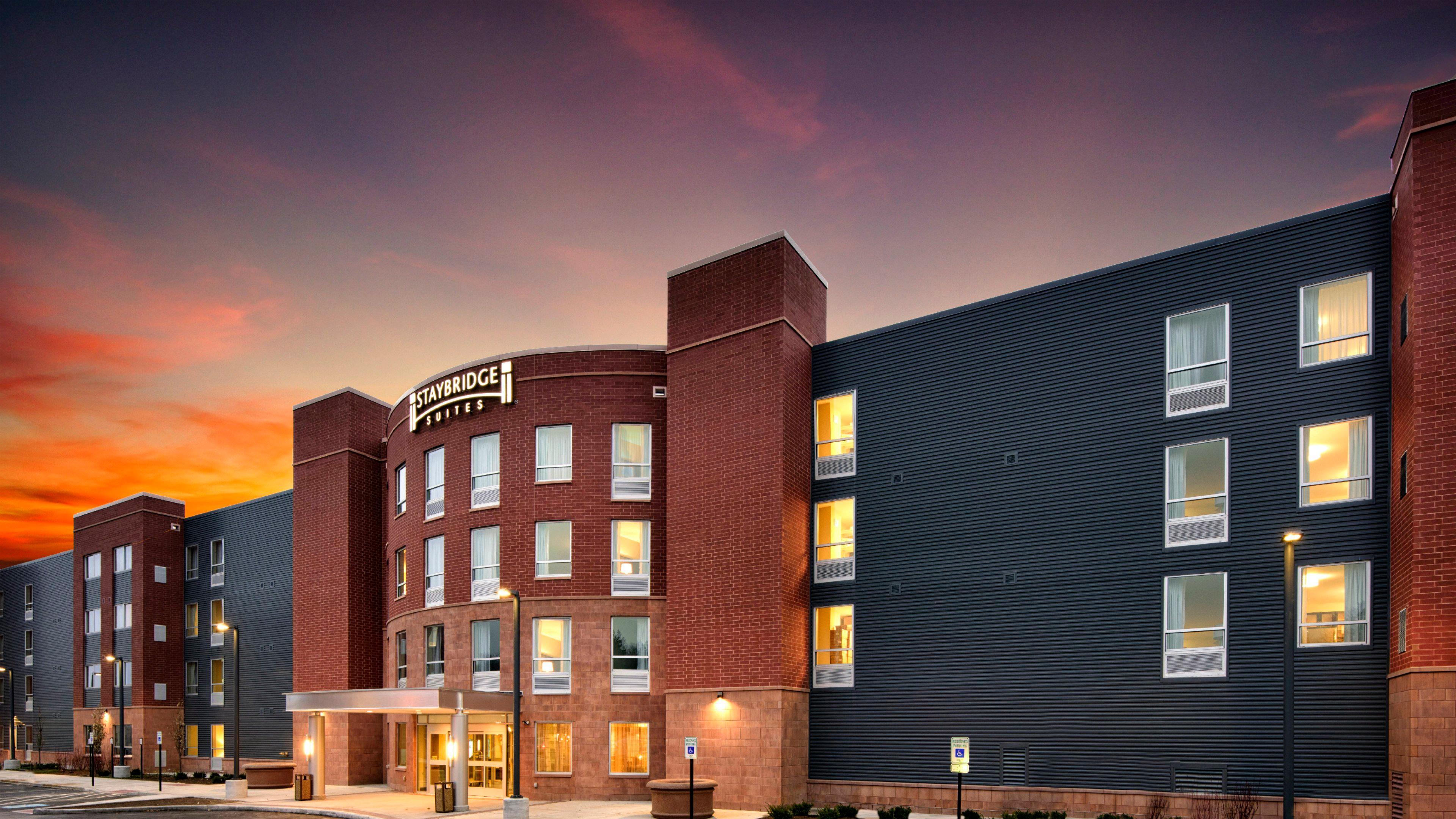 Staybridge Suites Marquette By Ihg Exterior foto